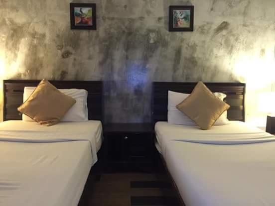 Crescent Bay Resort Koh Samet Bagian luar foto
