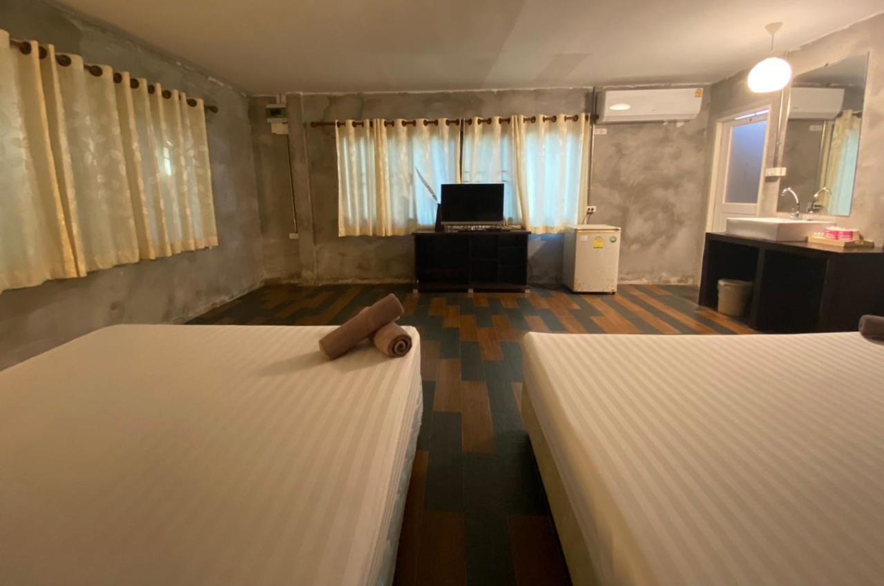 Crescent Bay Resort Koh Samet Bagian luar foto