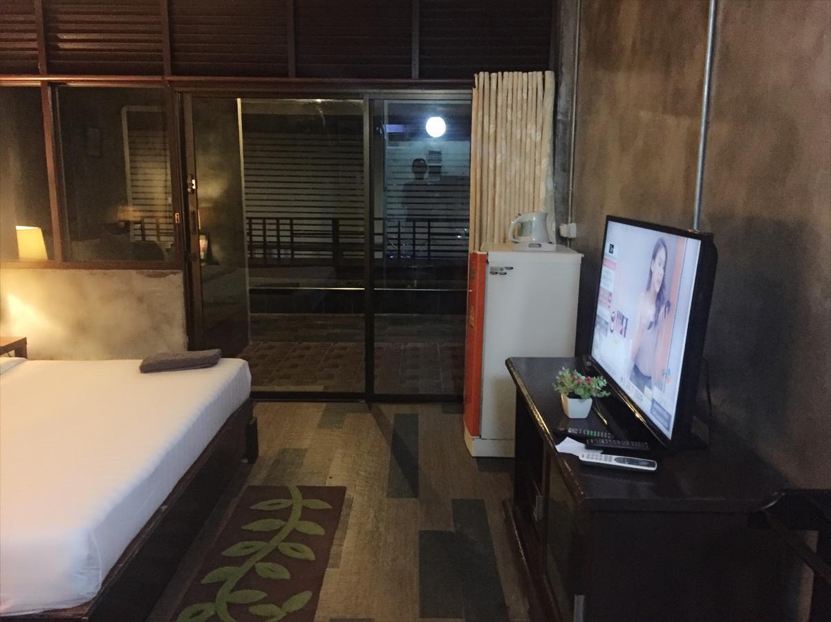 Crescent Bay Resort Koh Samet Bagian luar foto