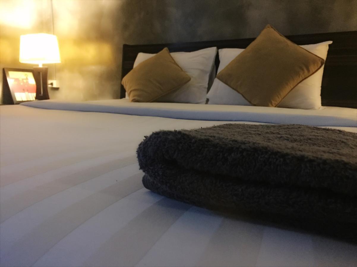 Crescent Bay Resort Koh Samet Bagian luar foto