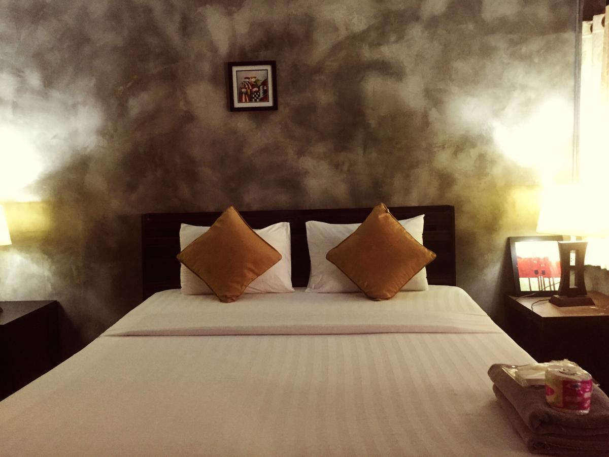 Crescent Bay Resort Koh Samet Bagian luar foto