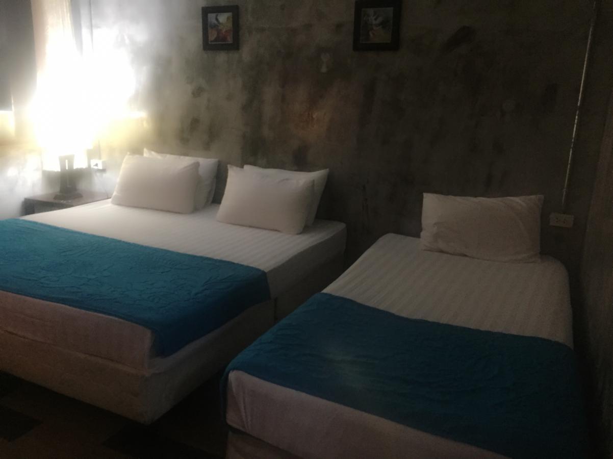Crescent Bay Resort Koh Samet Bagian luar foto