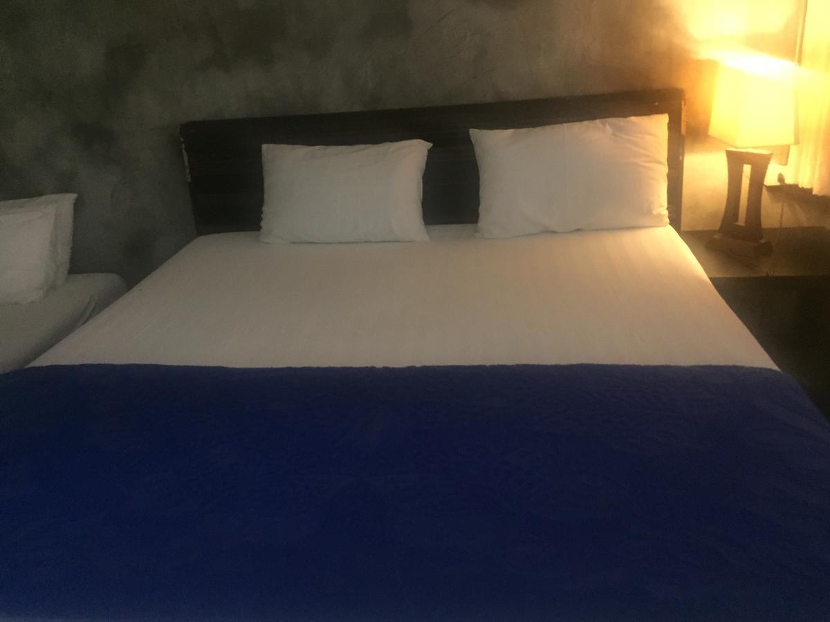 Crescent Bay Resort Koh Samet Bagian luar foto