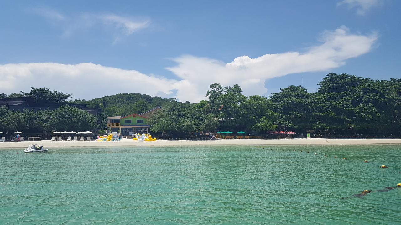 Crescent Bay Resort Koh Samet Bagian luar foto