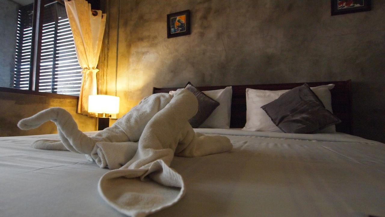 Crescent Bay Resort Koh Samet Bagian luar foto